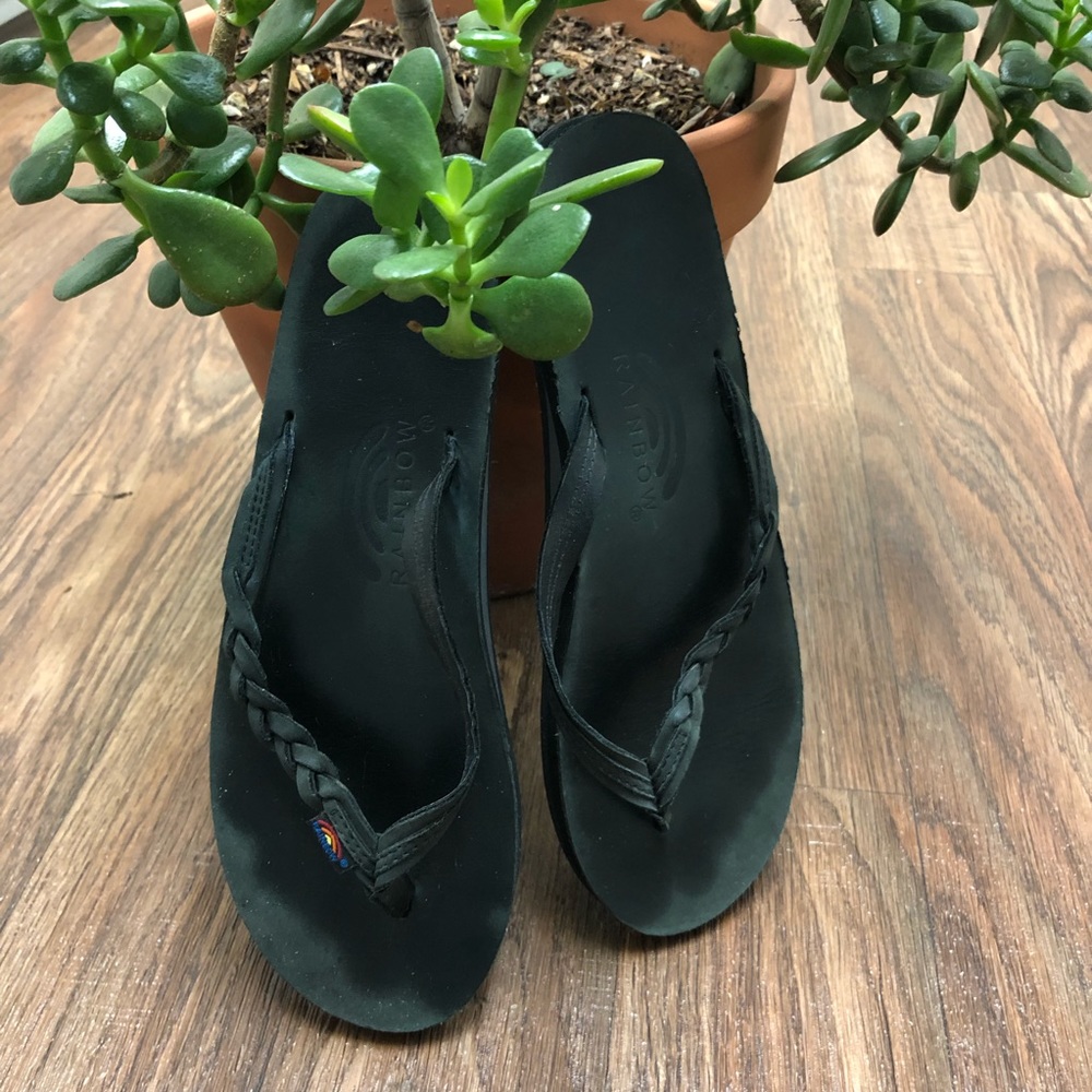 Rainbow black leather sandals, w braid, GUC 8.5